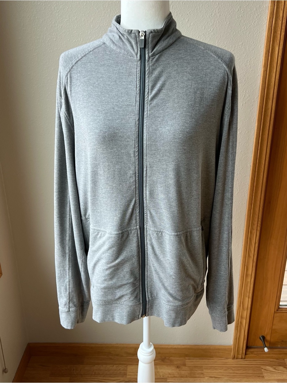 Tasc Performance All Day Jacket Women’s M Gray Organic Cotton Bamboo Full Zip